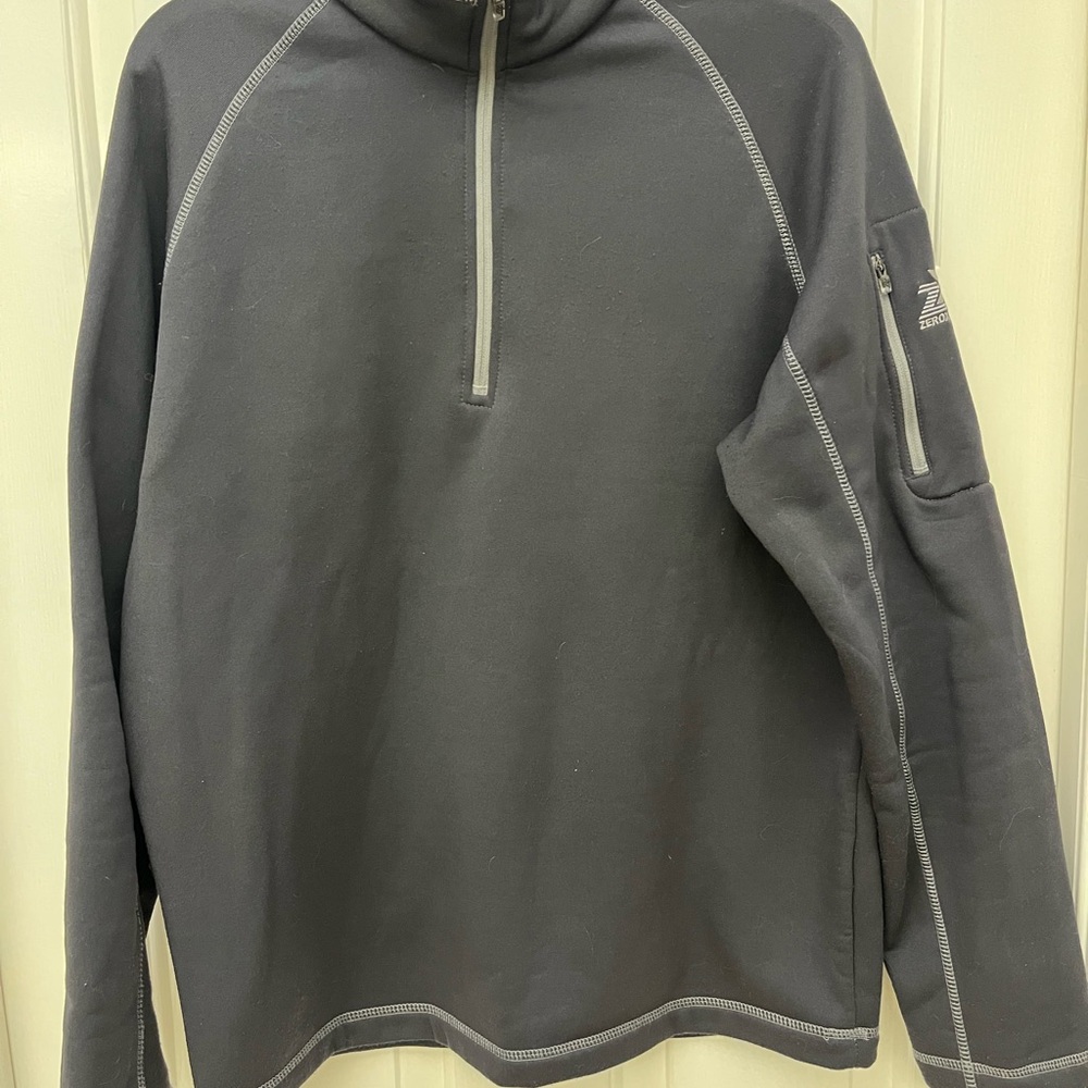 ZeroXposur Black Quarter-Zip Pullover with GrayContrast Stitching
